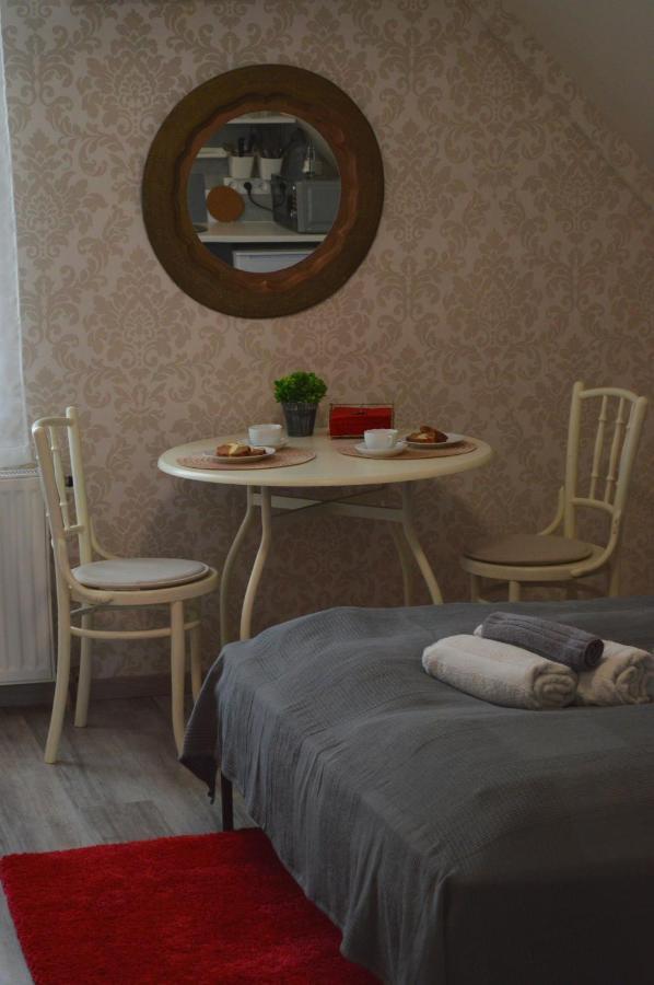 Bed and Breakfast Rebeka Panzio Tihany Esterno foto